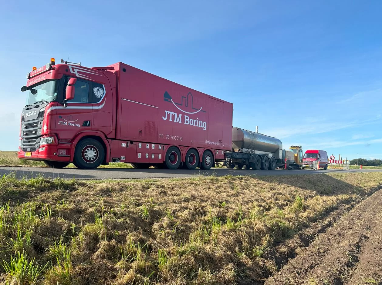 JTM Boring A/S - Styret underboring & no-dig løsninger JTM Boring A/S - Styret underboring & no-dig løsninger